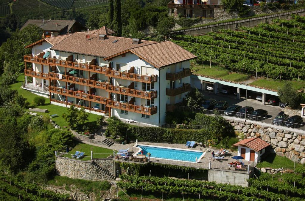 Appartement Tschivon Schenna Exterior photo