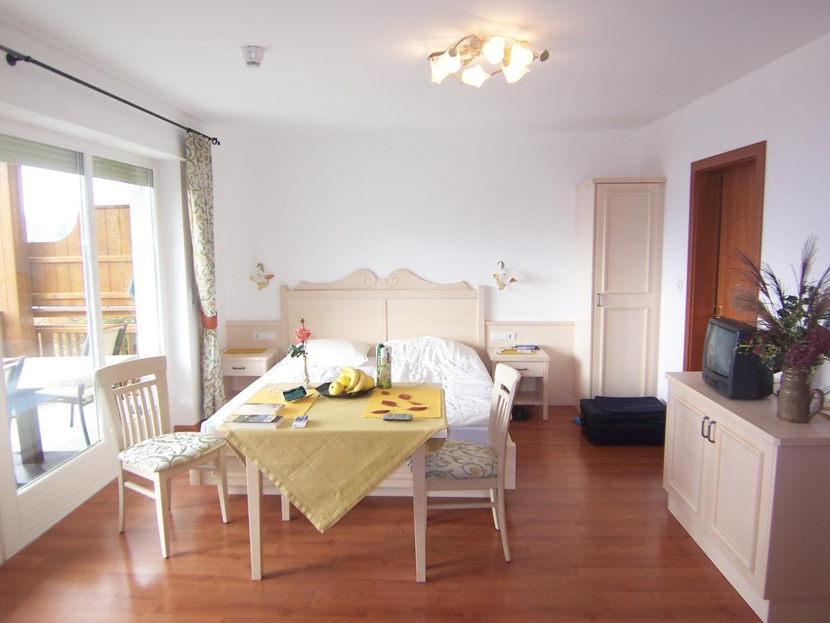 Appartement Tschivon Schenna Exterior photo